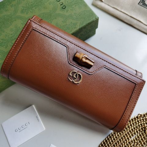 Ví nữ GUCCI* dáng dài 19cm kèm dây xích đeo dài đẹp sang SIÊU CẤP