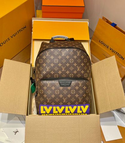 Ba lô LV* nam size 30x23cm hoạ tiết Monogram