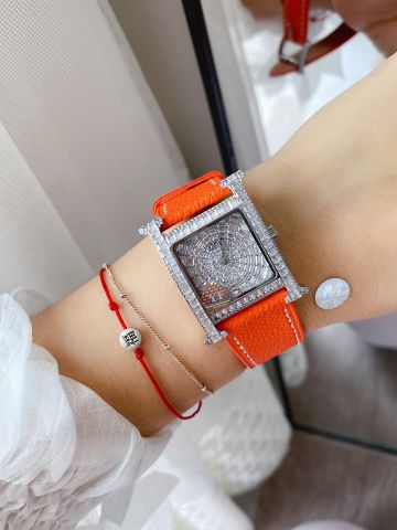 Đồng hồ nữ Hermes* dây da có nhiều màu