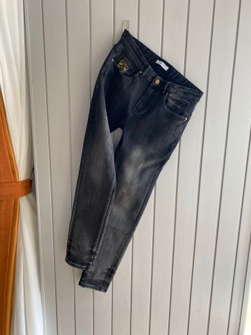 Quần jeans nam các hãng đẹp cao cấp