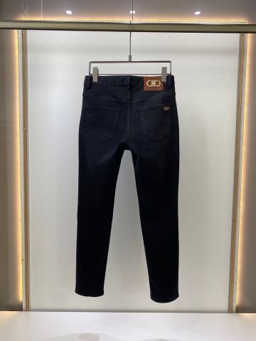 Quần jeans nam các hãng cao cấp