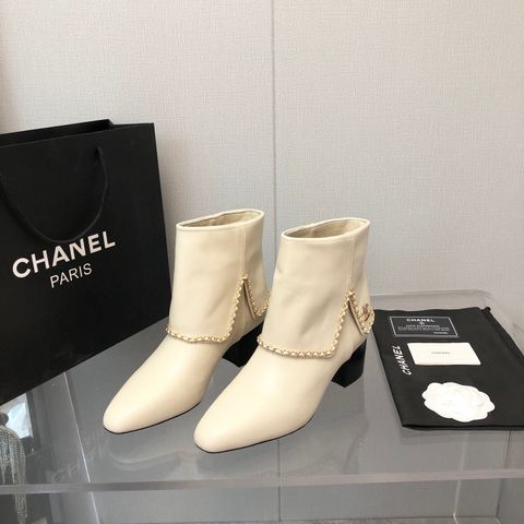 Boot chanel* cổ lỡ da bò lỳ mềm viền xích vàng gót vuông 5cm