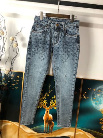 Quần jeans nam LV* in hoạ tiết Monogram có 2 màu