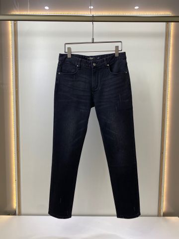 Quần jeans nam hãng đẹp