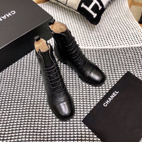 Boot chanel* cổ lỡ buộc dây kéo khoá gót vuông 5cm