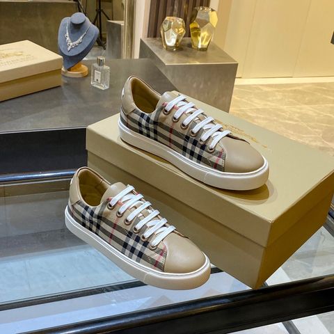 Giày Burberry* nam nữ pha kẻ đẹp có nhiều màu