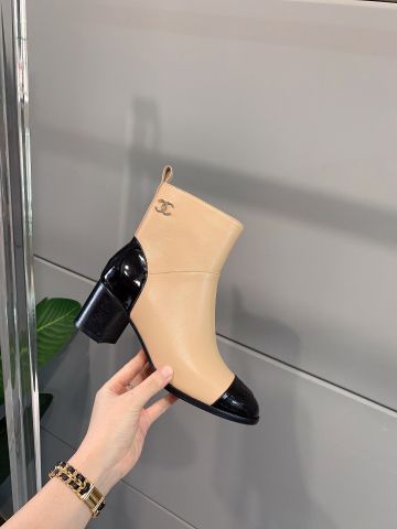 Boot chanel* cổ lỡ cao 6cm da bò lỳ mũi bọc da bóng đẹp sang SIÊU CẤP