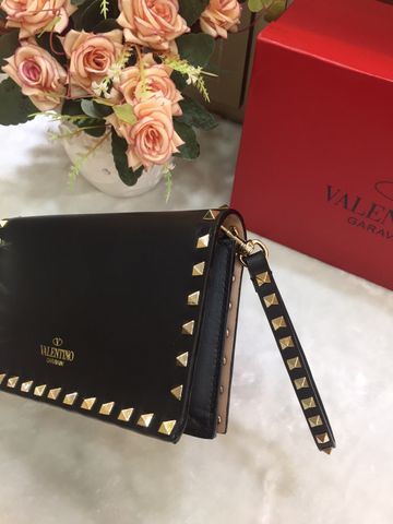 Clutch VALENTINO* nữ SIÊU CẤP viền đinh da bò lỳ đẹp sang