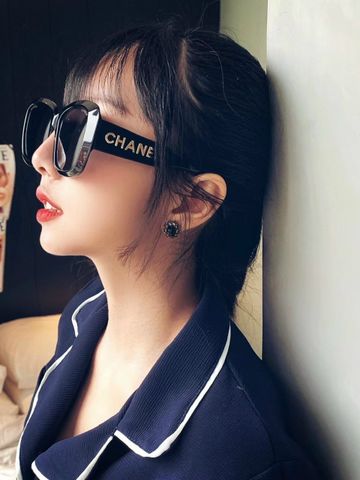 Kính nữ chanel* mắt vuông gọng nẹp chữ vàng đẹp sang SIÊU CẤP