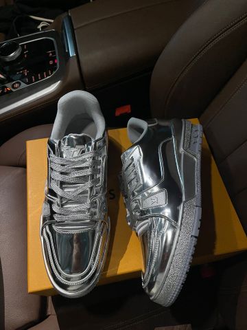 Sneaker LV* trainer màu bạc bóng đẹp độc VIP 1:1 38-45