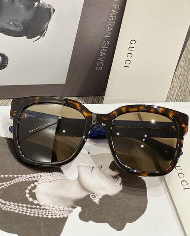 Kính nam nữ GUCCI* gọng sọc màu kiểu đẹp