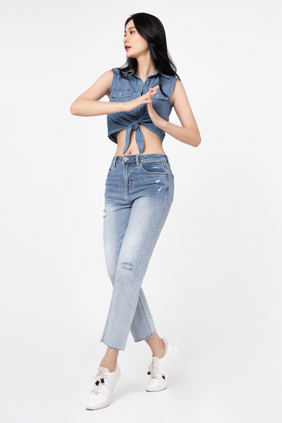 Quần jeans lửng nữ dáng đứng. Ombre Straight Jeans - 222WDR2093F1930