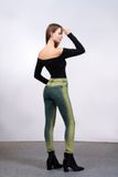 Quần Jeans Nữ Dáng Slimfit Nhuộm Phun Green. Green Spray-Dye Slimfit Women's Jeans - 123WD2082F2370