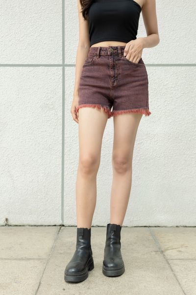 Quần Short Jeans Dáng Suông Nhuộm Đỏ Dâu Tằm. Mulberry Straight Denim Shorts - 122WD1102F5590