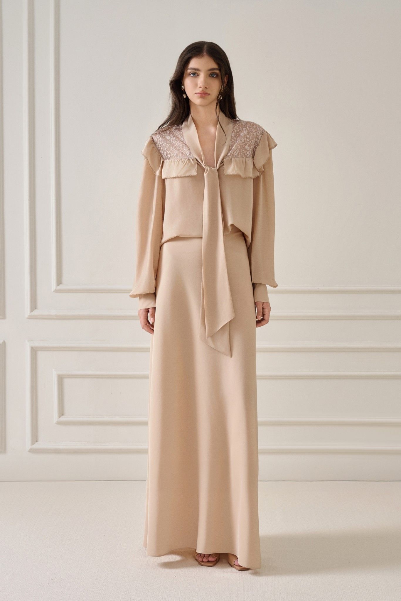 ZANA TIE-DETAIlLED RUFFLED BLOUSE