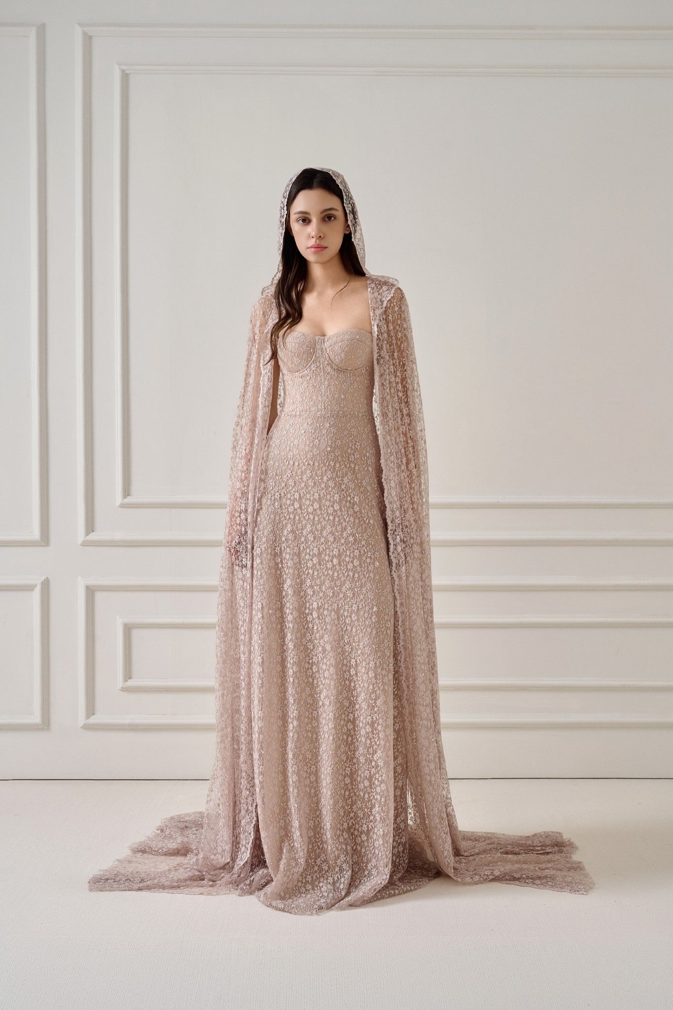 LAURA AURORA LACE LONG CAPE