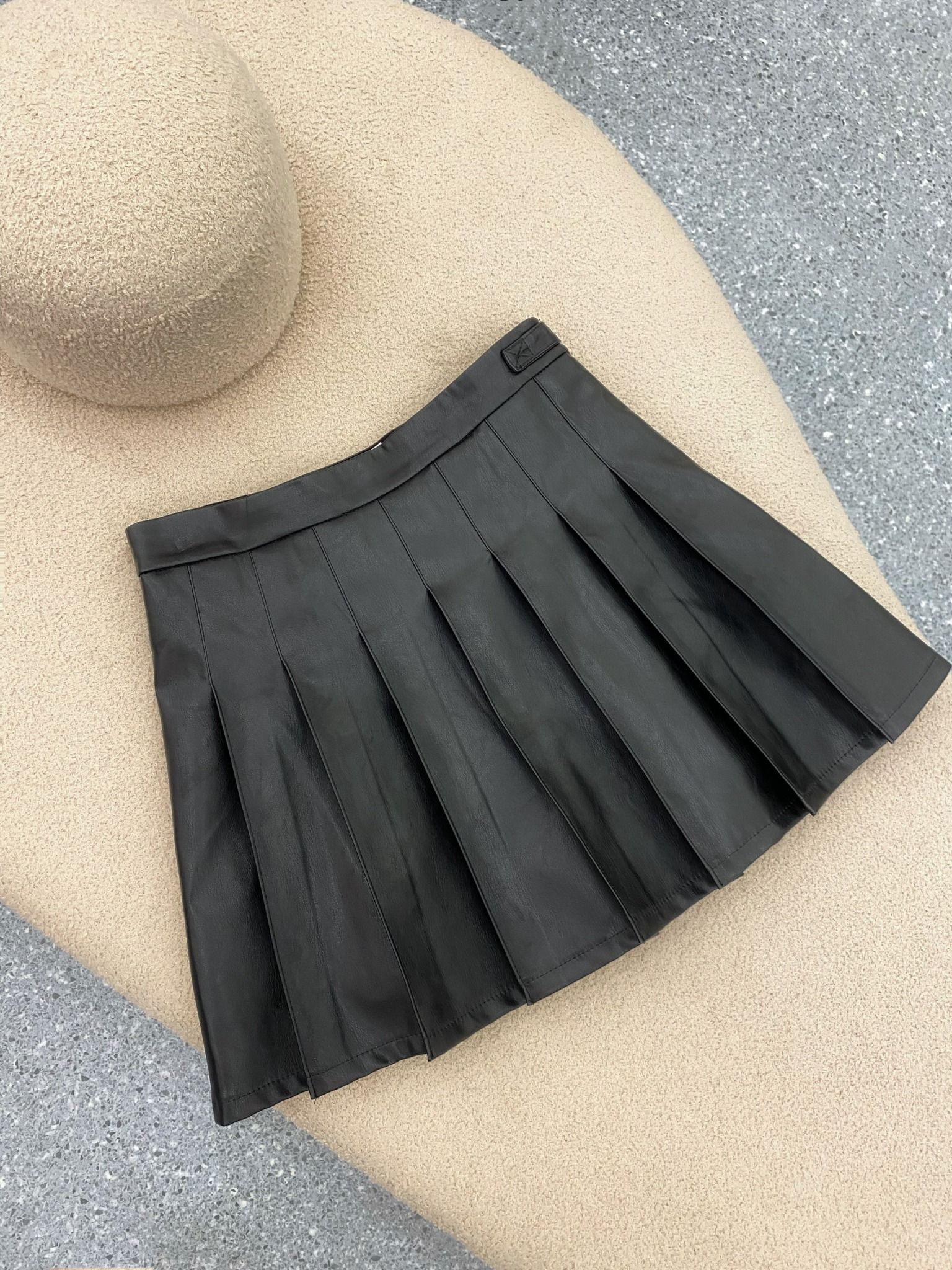 Chân Váy Da Nữ Dáng A White Ant DARIUS PLEATED PANEL SKIRT 110100114C