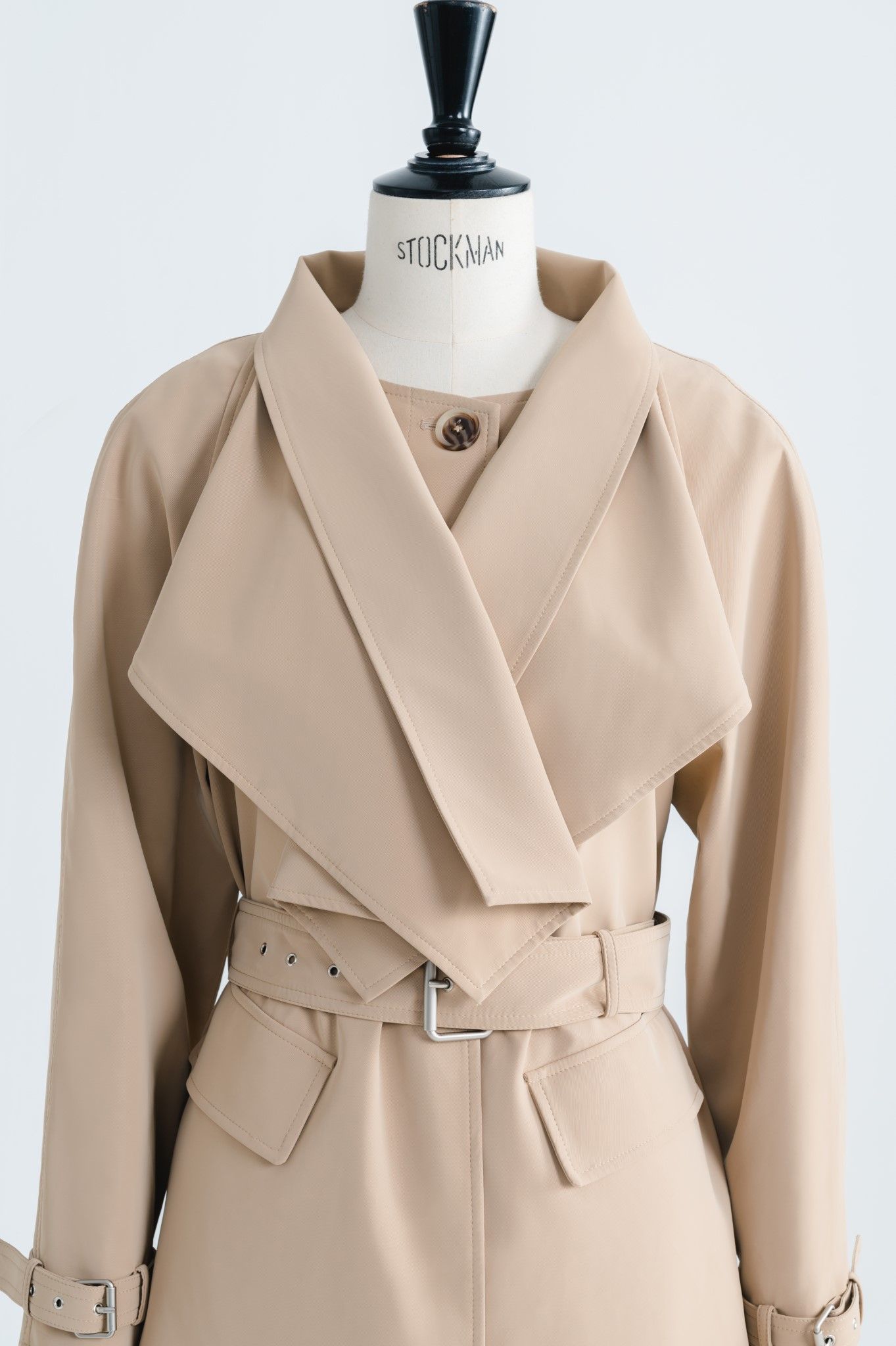 Áo Măng Tô Da Thuần Chay Vạt Cape Nữ WHITE ANT LYA BELTED TRENCH COAT 150700070.201