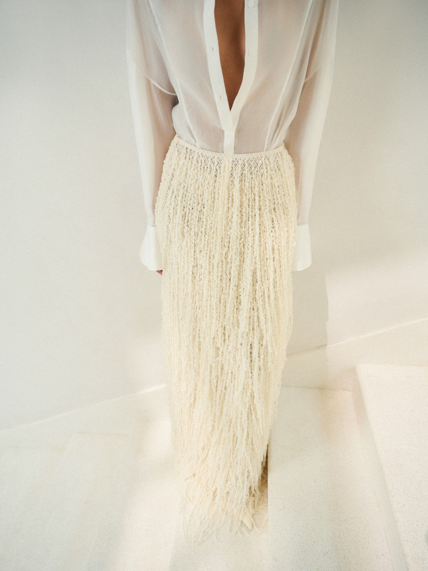 CLIO PREMIUM EMB STRETCH- MESH MAXI SKIRT