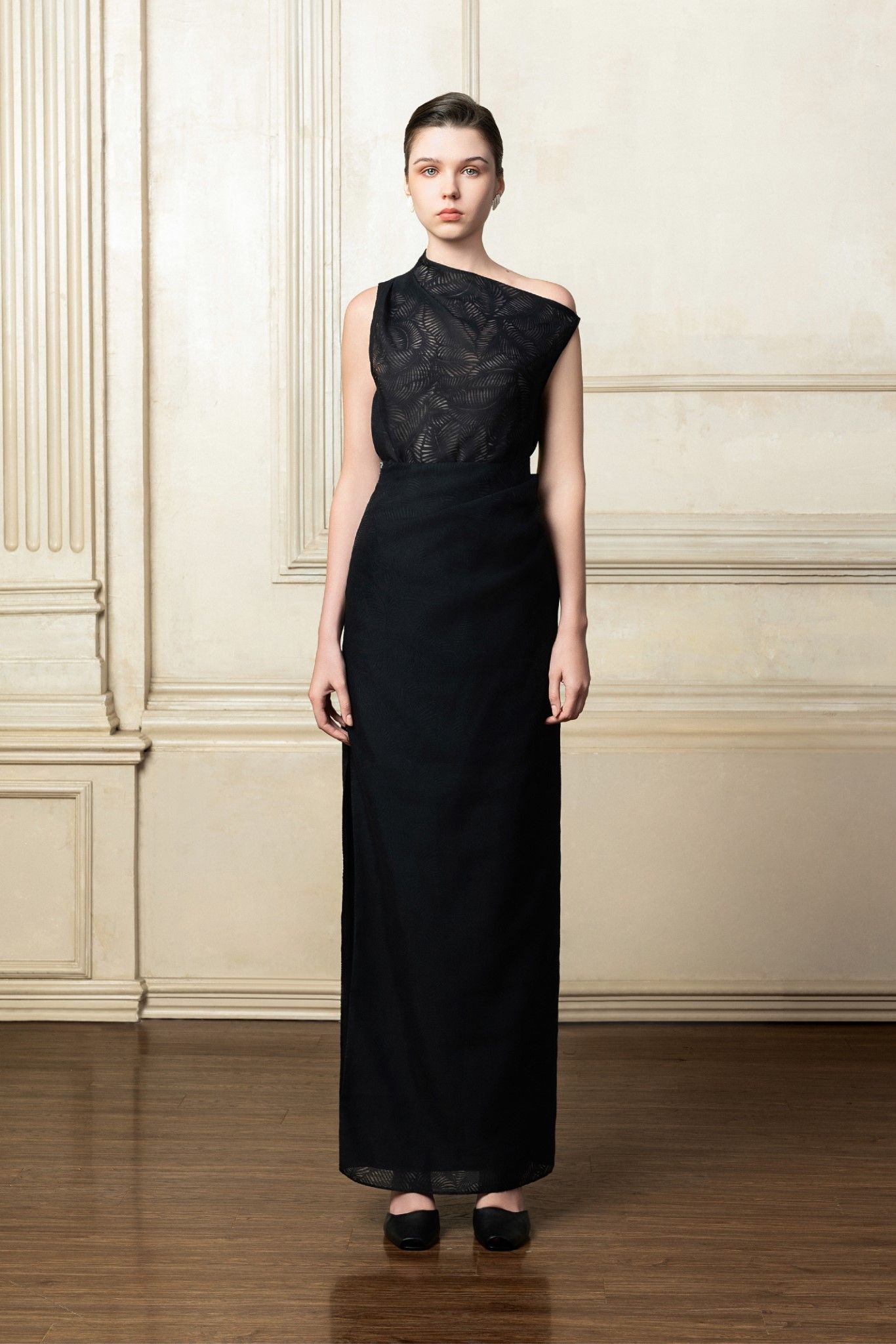 GRACE ASYMMETRIC TOP