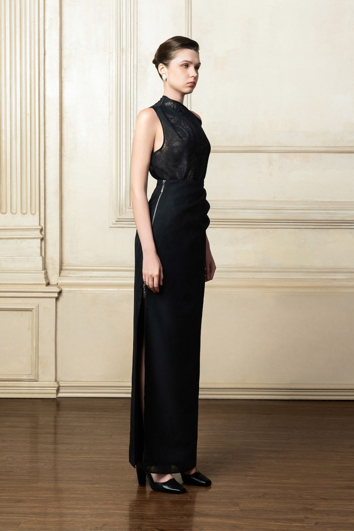 GRACE ASYMMETRIC TOP
