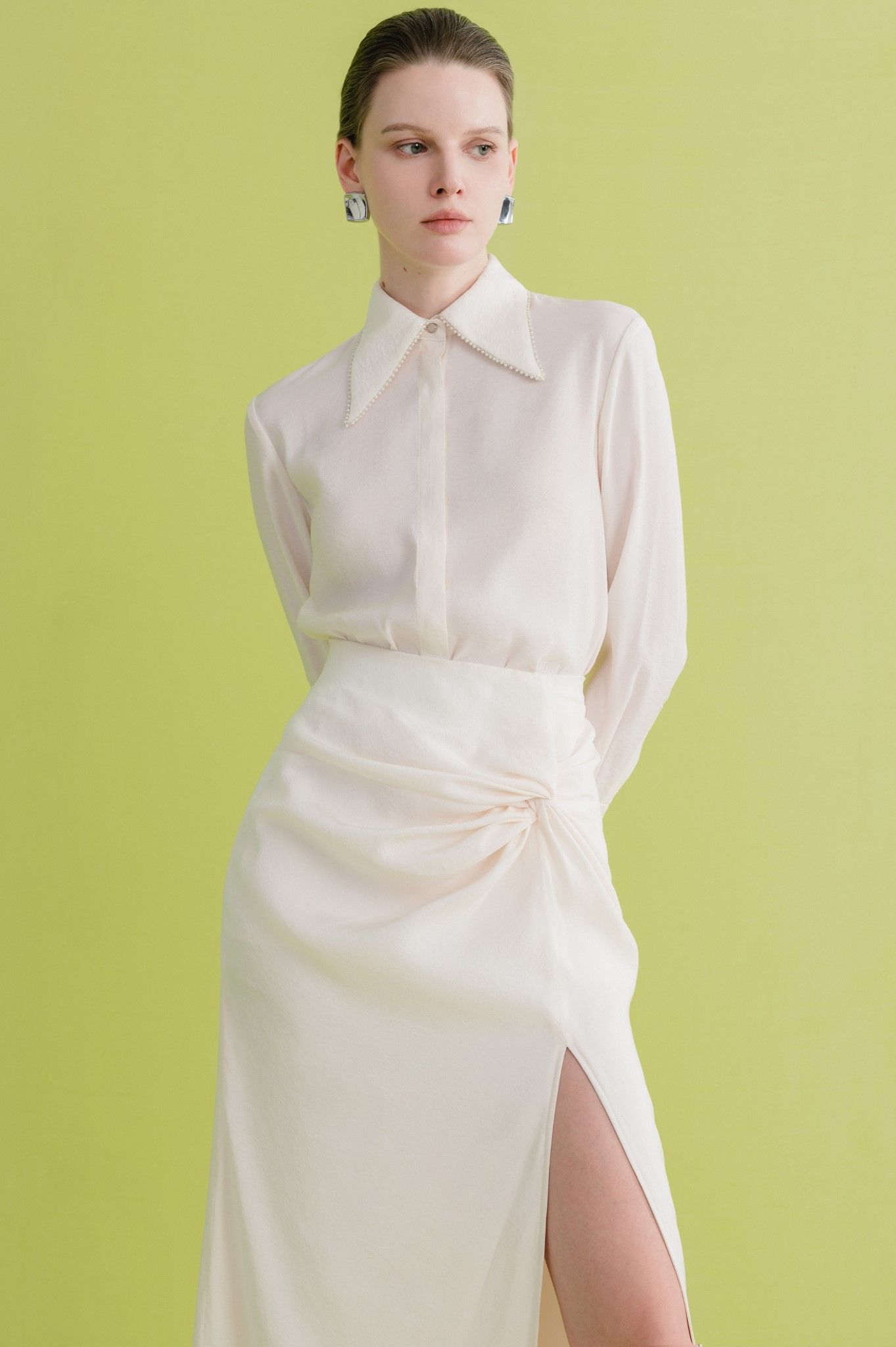 ELINA POINTED COLLAR SHIRT