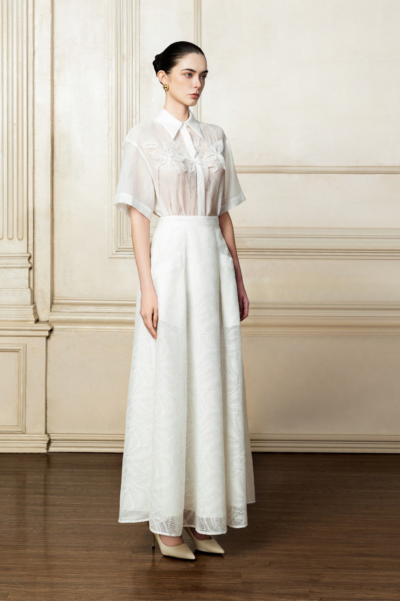 AMELIA POINTED COLLAR SHIRT