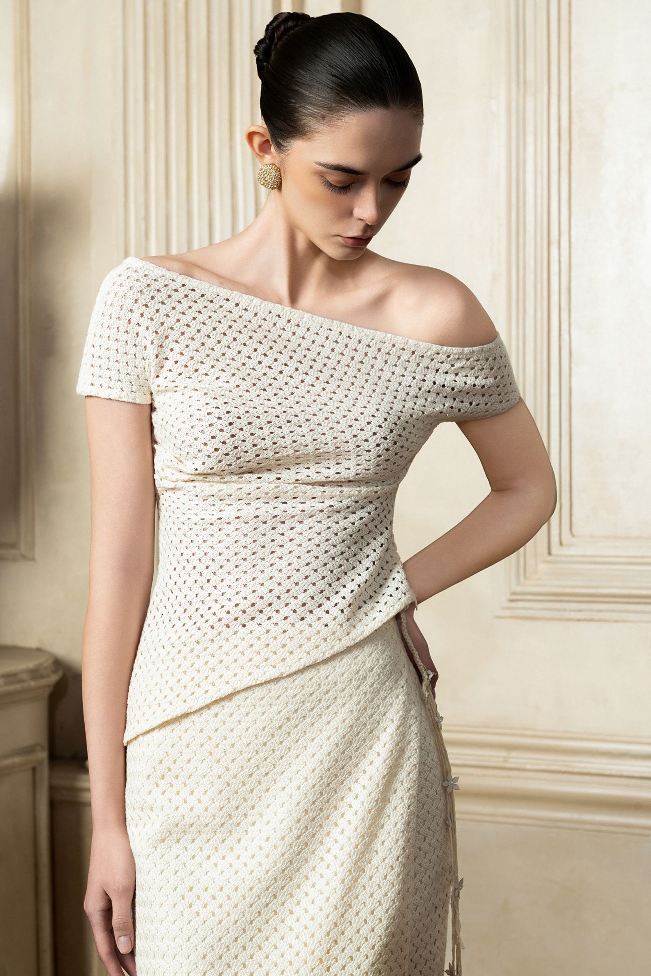 CARYLN OFF-THE SHOULDER TOP