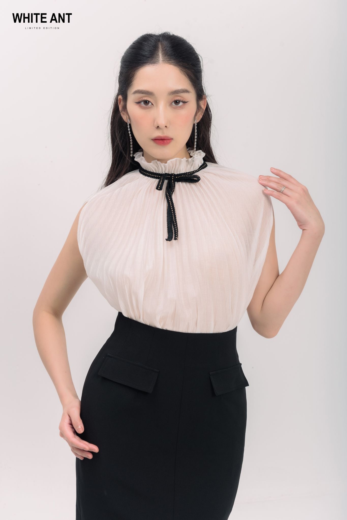 Chân Váy Bút Chì Xẻ Trước Nữ White Ant RUTH PENCIL SKIRT 110100143F