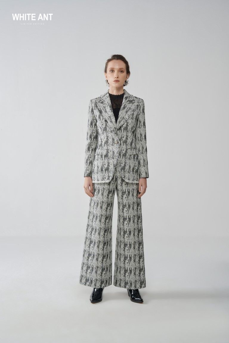 SHAUNA BLAZER