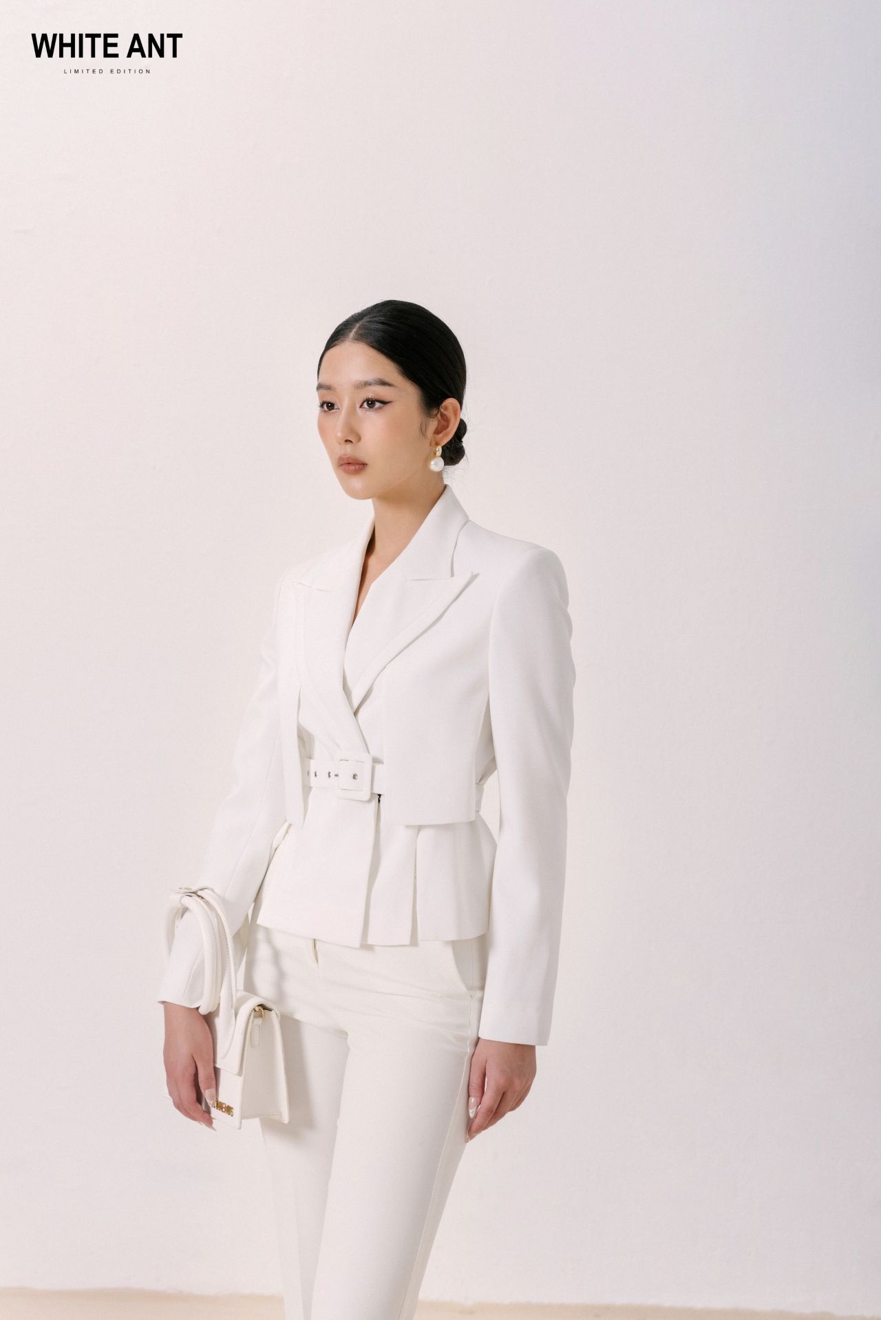 Áo Blazer Nữ Vạt Trước Nữ WHITE ANT PAMELA PEAKED BLAZER 180500077.001