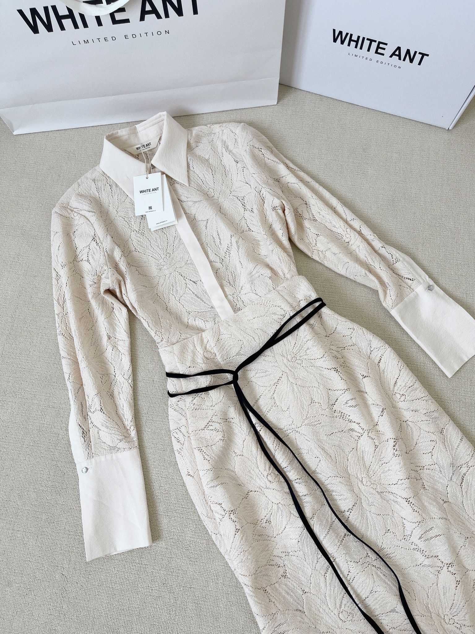 JEDA POINTED COLLAR SHIRT