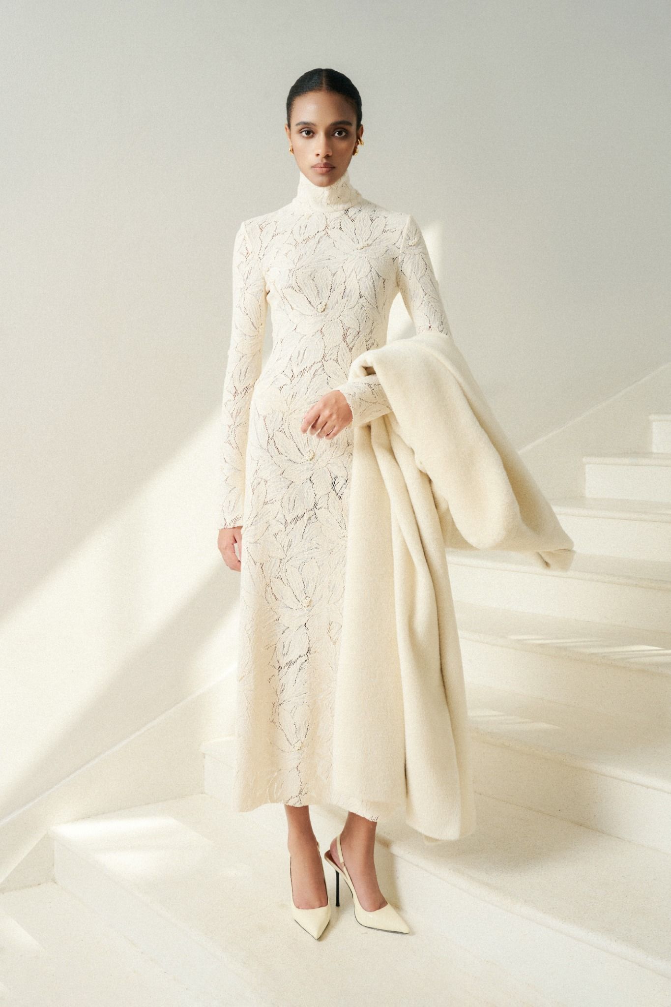 STELLA EMB LACE MIDI DRESS