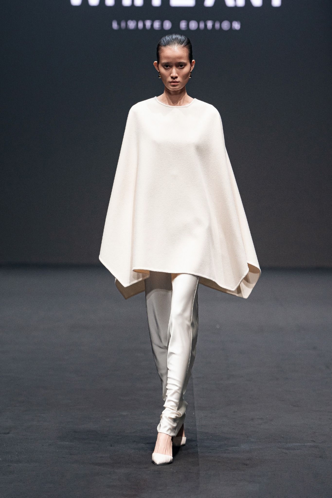 KAILA EMB CASHMERE-BLEND CAPE
