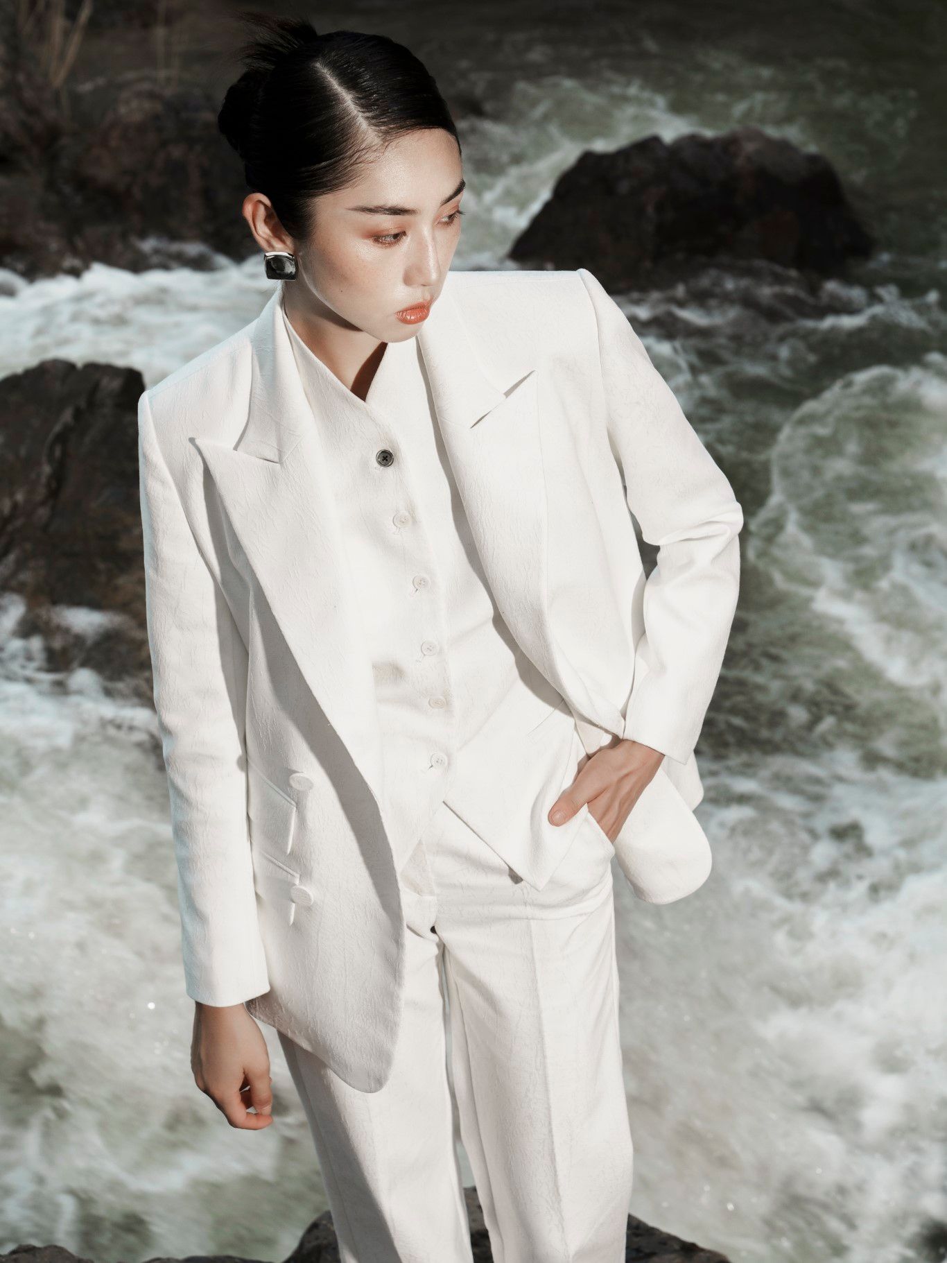 TEGAN FLARED PANTS WHITE WOOD GRAIN