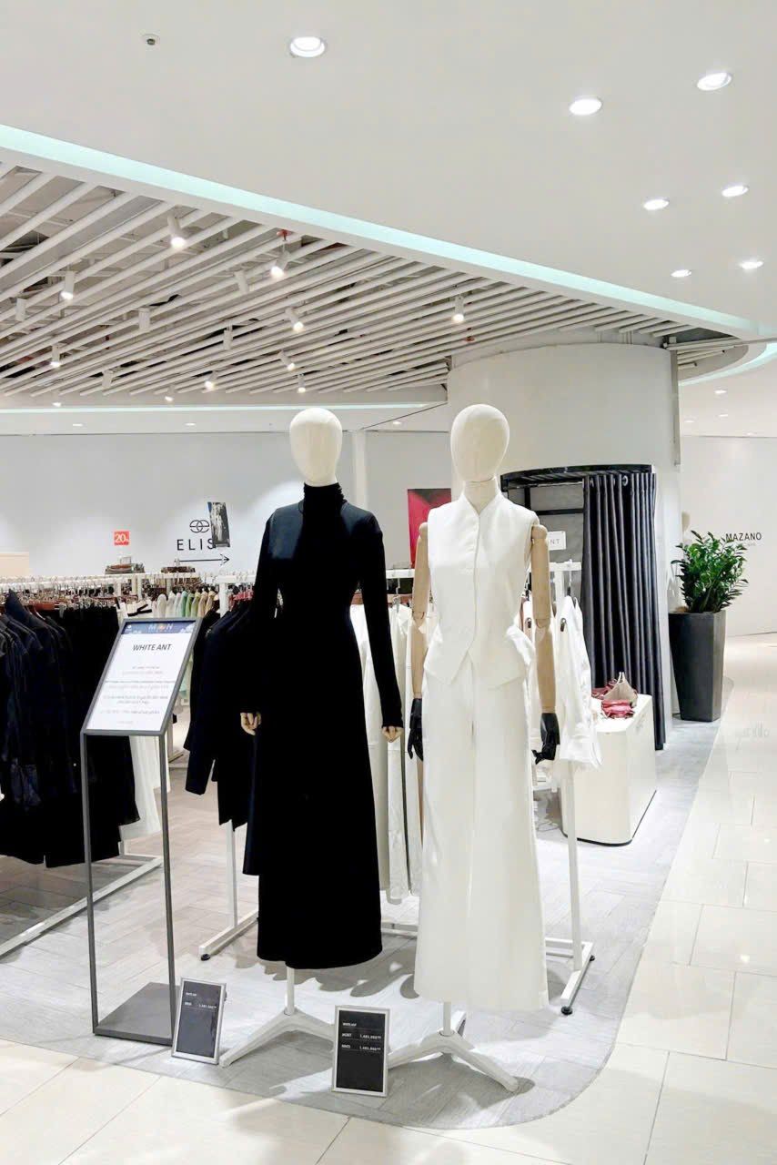 WHITE ANT LIỄU GIAI: LOTTE DEPARMENT STORE