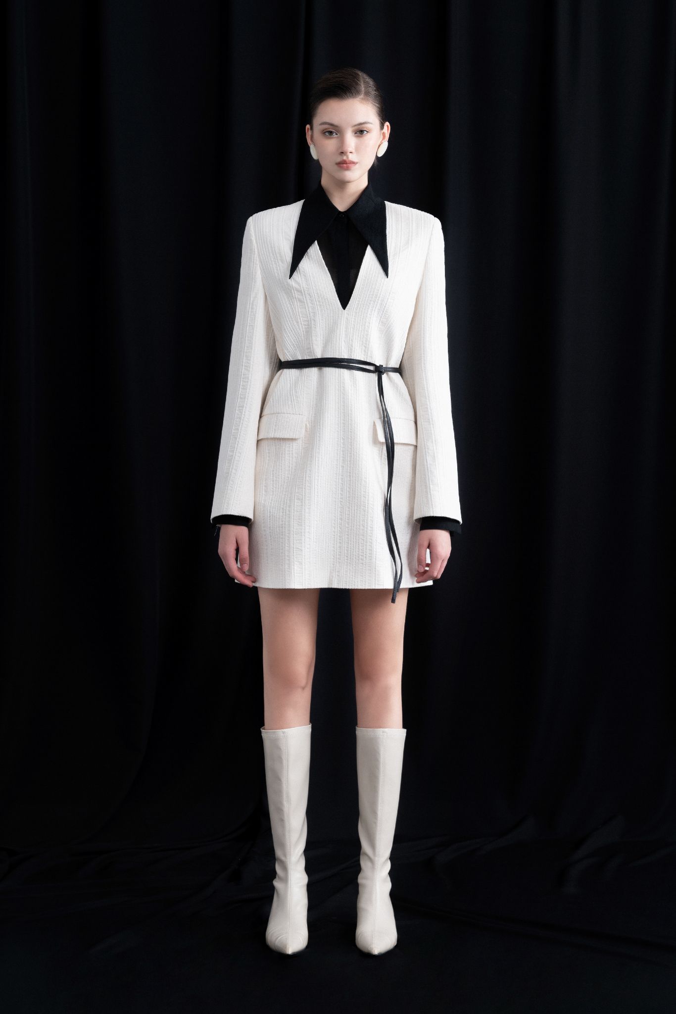 MATT V-NECKLINE DRESS