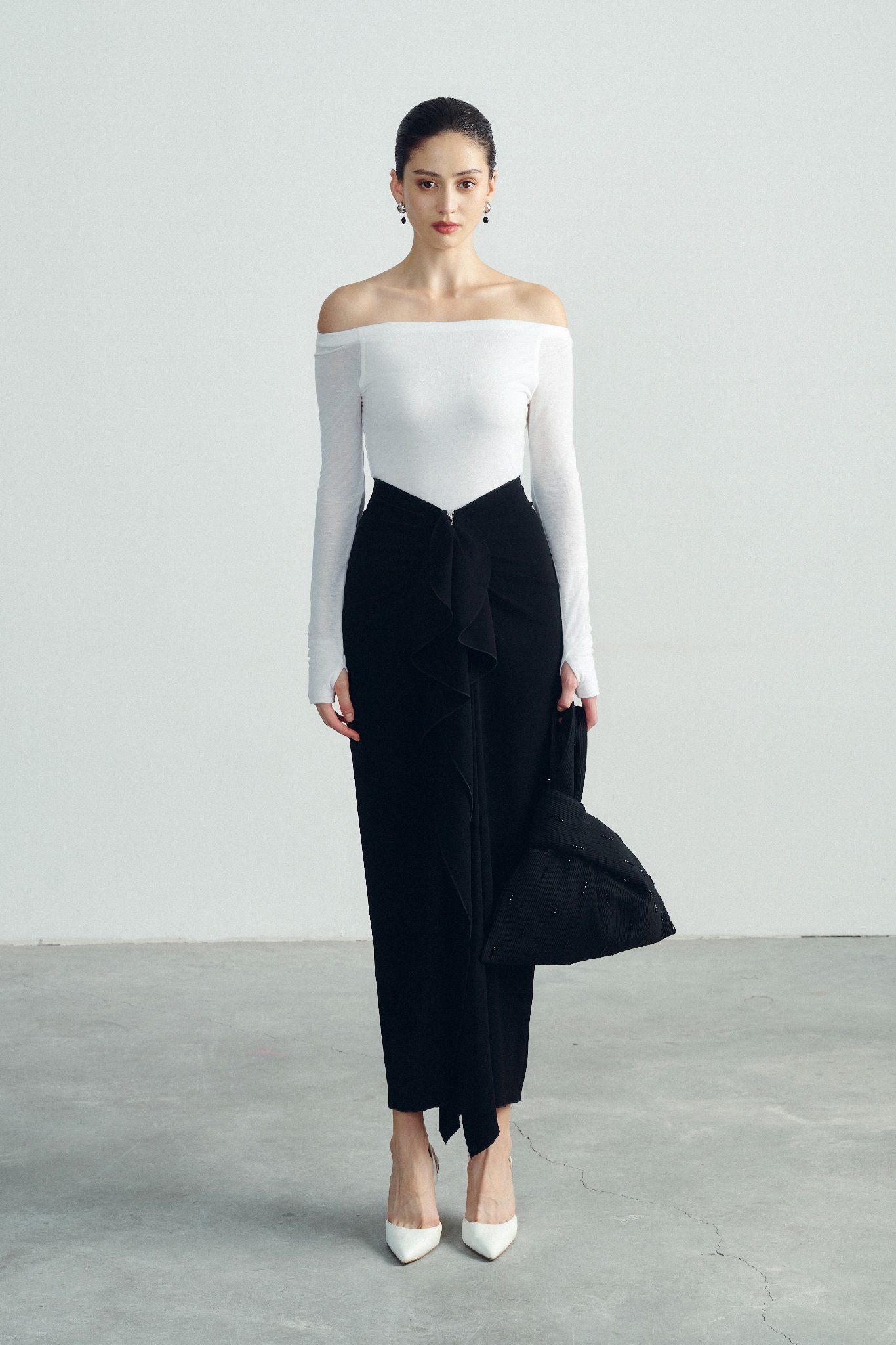 ANNIE ASYMMETRIC SKIRT