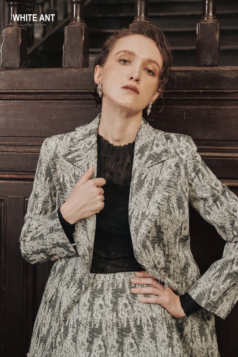 SHAUNA BLAZER