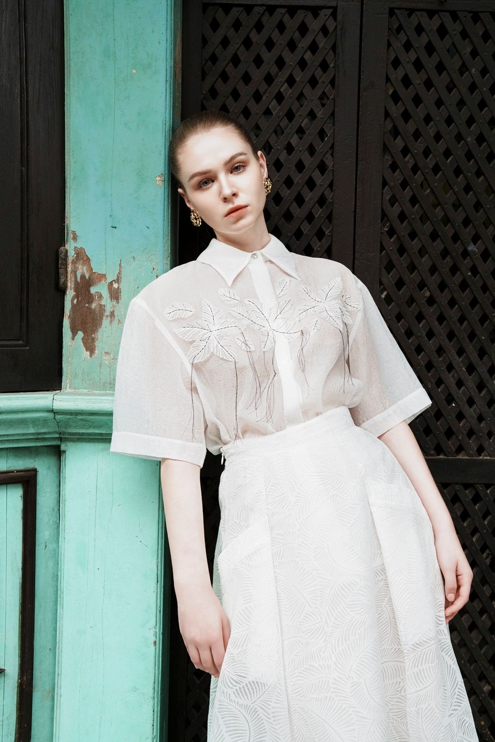 AMELIA POINTED COLLAR SHIRT
