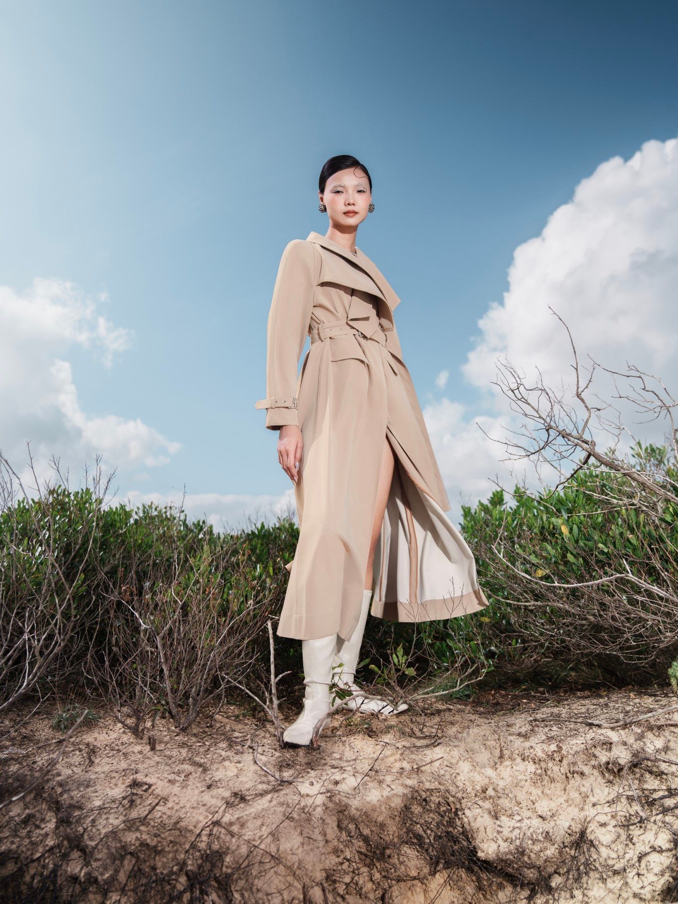 Áo Măng Tô Da Thuần Chay Vạt Cape Nữ WHITE ANT LYA BELTED TRENCH COAT 150700070.201