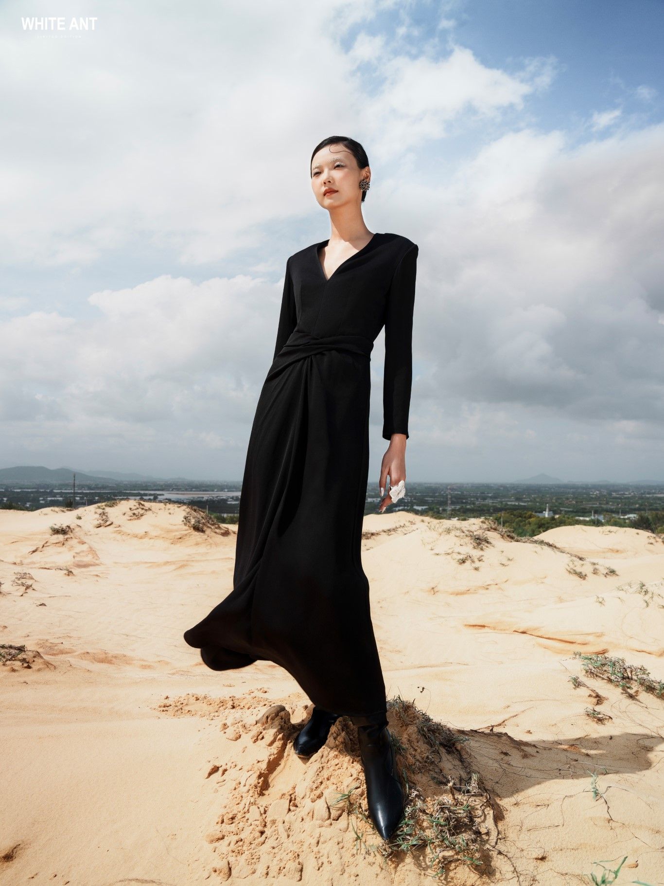DIA V-NECK WRAP DRESS