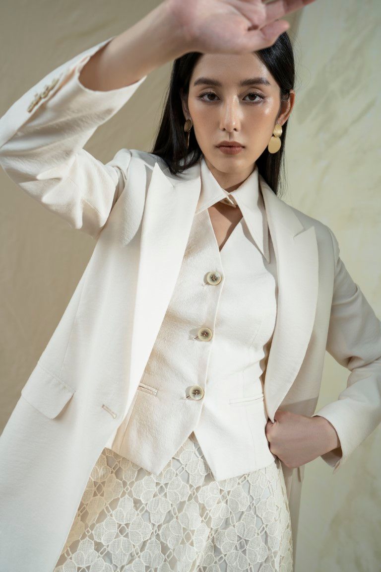 Áo Blazer Nữ Tay Dài White Ant IRIS VEST 180500021.980