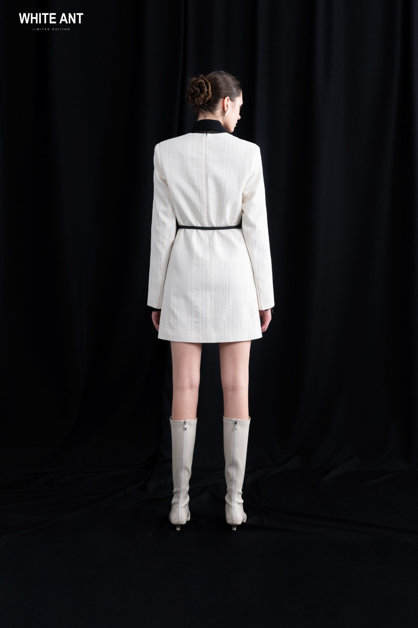 MATT V-NECKLINE DRESS