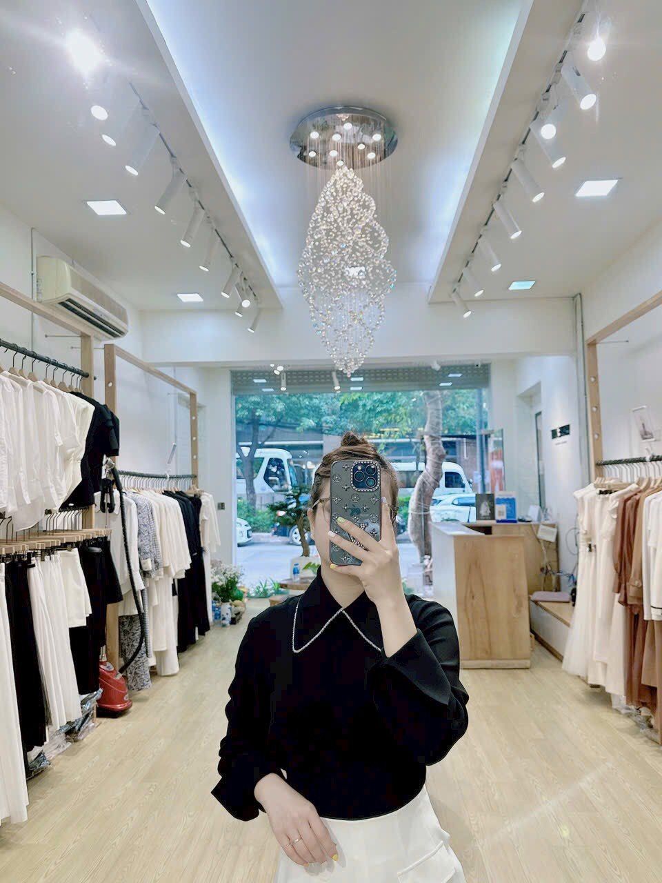 EMERY ROUND COLLAR BLOUSE