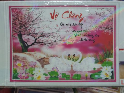 Tranh gắn đá Vợ chồng thiên nga LGG 75x55cm Tranh gắn đá Vợ chồng thiên nga LGG 75x55cm