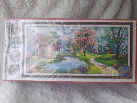 Tranh đính đá Hồ thiên nga size 150x70cm loại chưa làm Tranh đính đá Hồ thiên nga size 150x70cm loại chưa làm