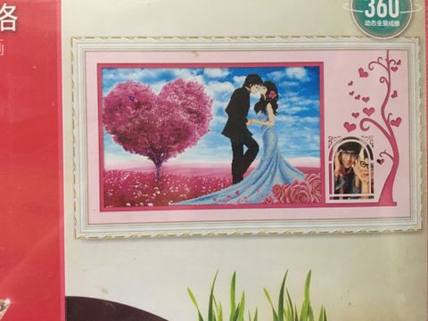 Tranh gắn đá cô dâu chú rễ Tranh gắn đá cô dâu chú rễ