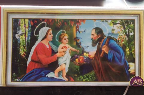 Tranh gắn đá DLH Gia đình Thánh Gia 90x50cm Tranh gắn đá DLH Gia đình Thánh Gia 90x50cm