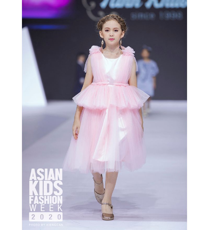 Đầm ren hồng